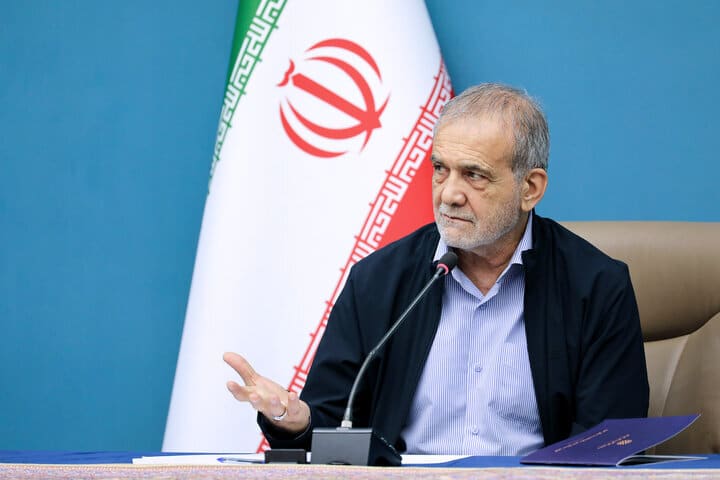 Pezeşkian: İranın regional ölkələrlə münaqişəyə girmək niyyəti yoxdur