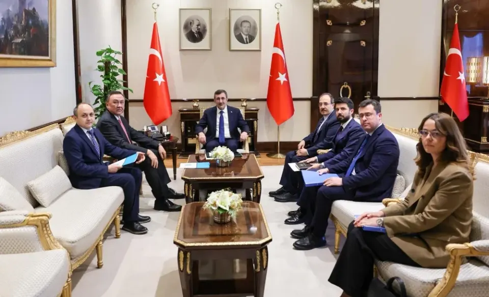 TDT katibi Cevdet Yılmaz ilə görüşüb