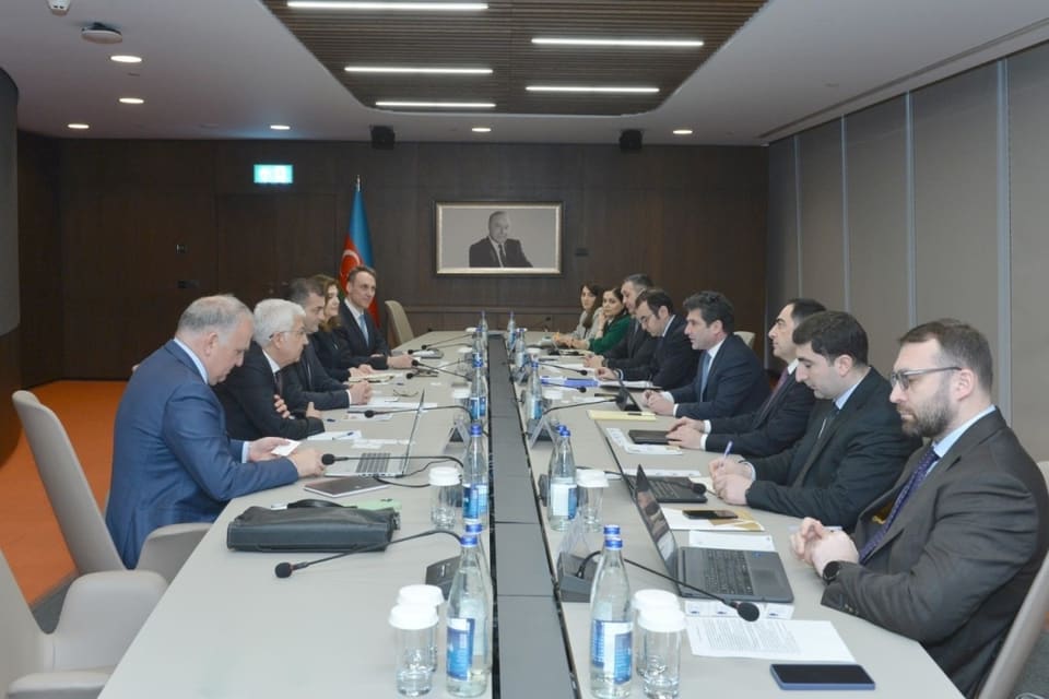 Qara Dəniz Ticarət və İnkişaf Bankı ilə müzakirə aparılıb