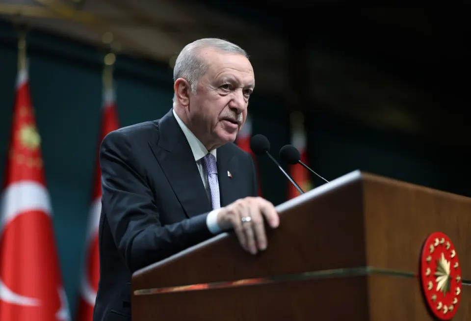 Ərdoğan: Hava məkanımızı pozan hər cür təhdidə qarşı lazımi tədbirlər görülür