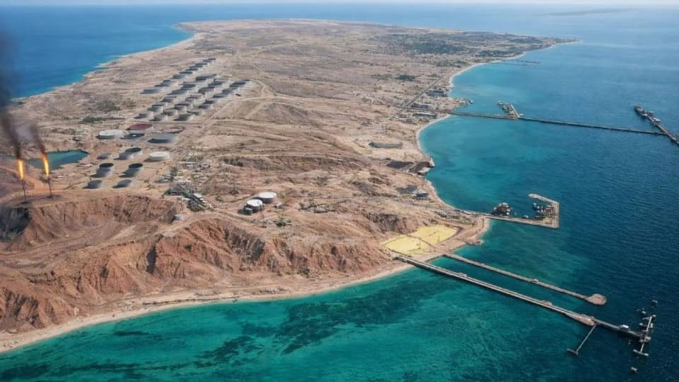 ABŞ ordusu İranın Xarq adasında 90 hədəfə zərbə endirib