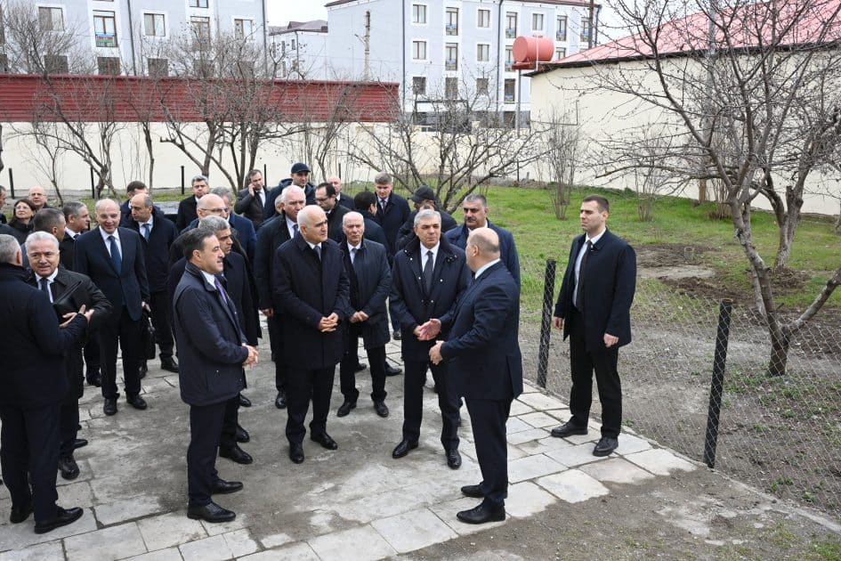 Əlaqələndirmə Qərargahının üzvləri Xocavənd şəhərində təmir olunmuş fərdi evə baxış keçiriblər