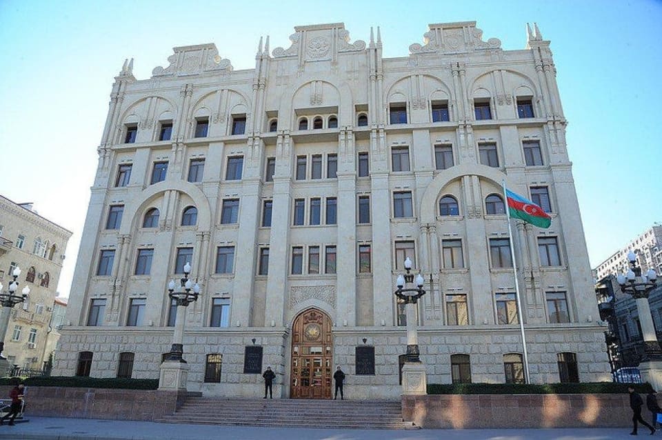 Sürət qatarına daş atan daha 4 yeniyetmə müəyyən edilib