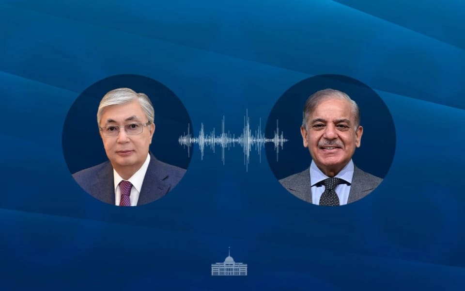 Tokayev Pakistanın Baş naziri ilə telefon danışığı aparıb