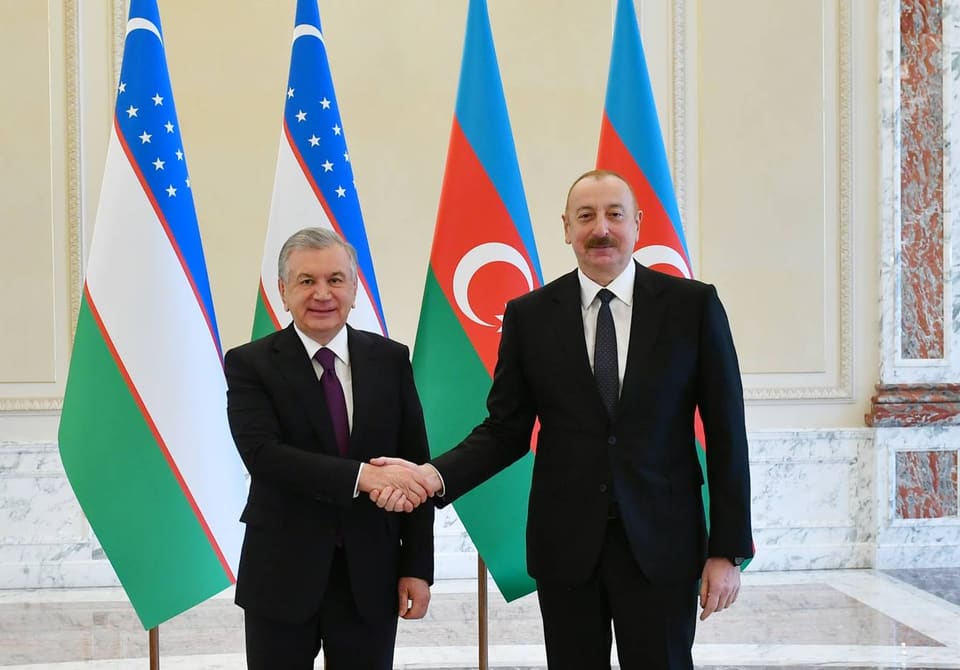 Azərbaycan və Özbəkistan liderləri telefon danışığı aparıb