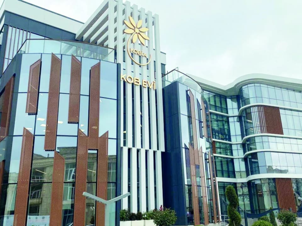 AYNA bayram günlərində "Bakı KOB evi"ndə xidməti davam etdirir