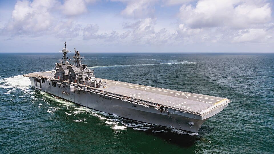 CENTCOM: "USS Tripoli" amfibiya hücum gəmisi Yaxın Şərqə 3500 əsgərlə gəlib