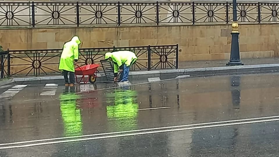 Kommunal xidmətlər gücləndirilmiş iş rejimində fəaliyyət göstərir
