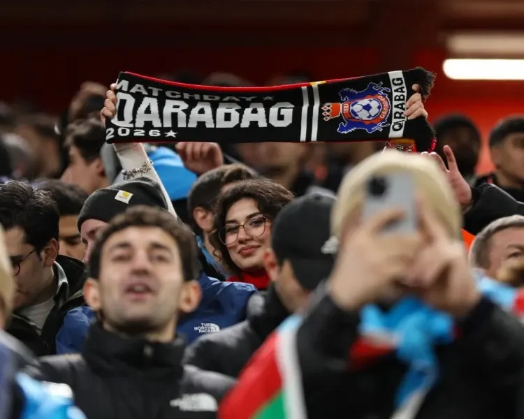 “Qarabağ” xanım azarkeşlərə jest edib