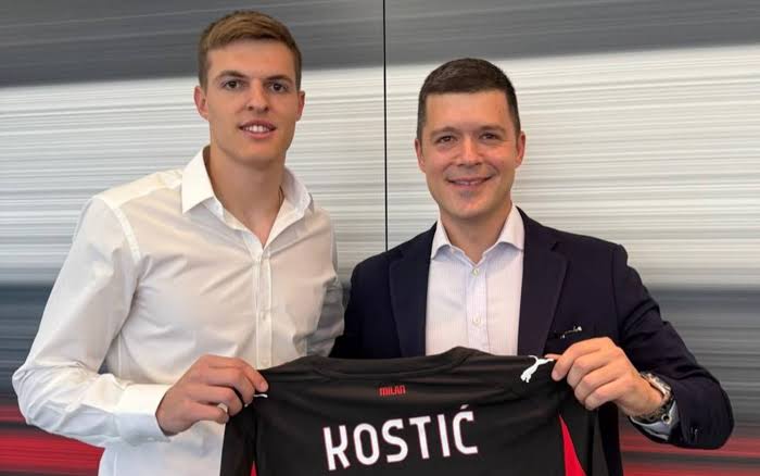 "Milan" monteneqrolu hücumçu transfer etdi 