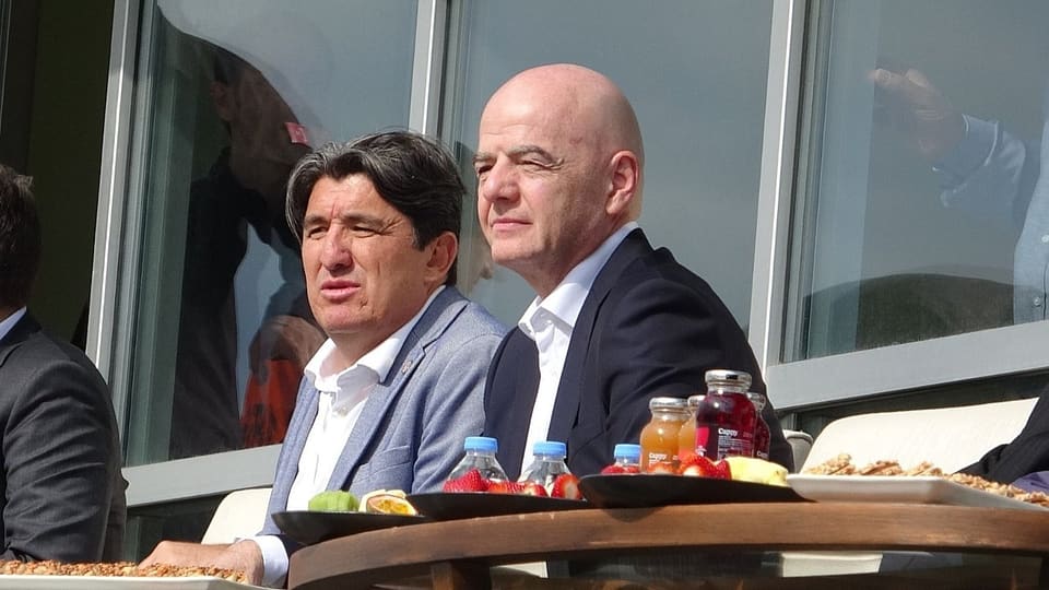 FIFA prezidenti İran milli komandasının üzvləri ilə görüşüb