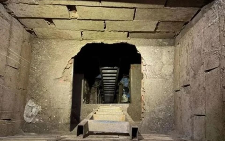 İspaniyada Mərakeş narkotik kartelinə məxsus yeraltı tunel aşkar edilib
