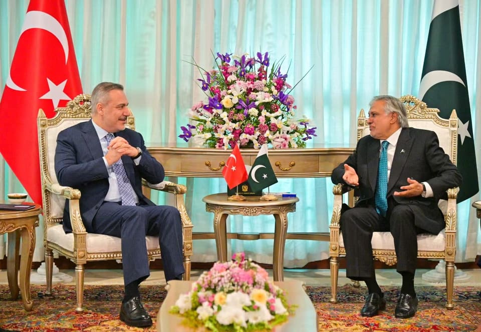 Hakan Fidan pakistanlı həmkarı ilə müzakirələr aparıb