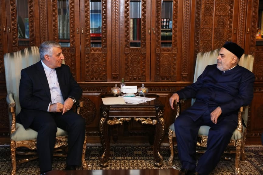 Allahşükür Paşazadə İranın  Azərbaycandakı səfiri ilə görüşüb