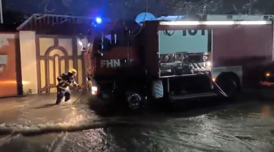 FHN: İntensiv yağışların fəsadlarının aradan qaldırılması işləri fasiləsiz davam etdirilir