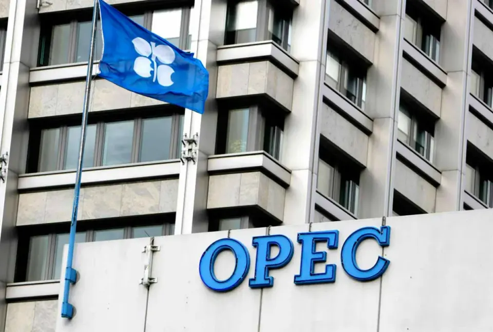 OPEC+ ölkələri iyul ayına qədər gündəlik 3,797 milyon barel artıq neft hasilatını kompensasiya edəcəklər
