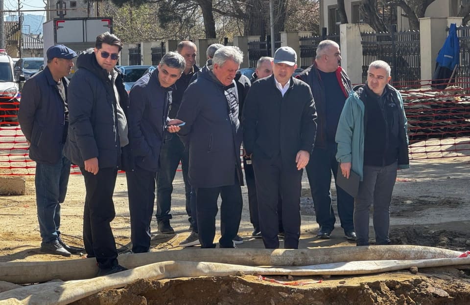 ADSEA sədri ərazidə kollektorun tikinti-bərpa işlərinin gedişatı ilə tanış olub