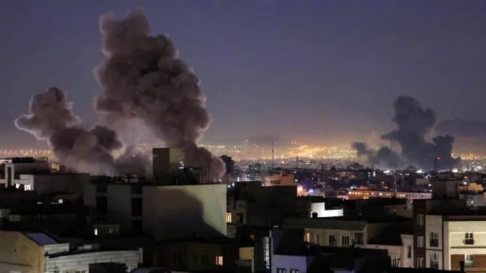 KİV: Tehran və Kərəcə hava zərbələri endirilib