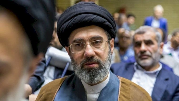 Müctəba Xamenei: İran öz hüquqlarından imtina etməyəcək