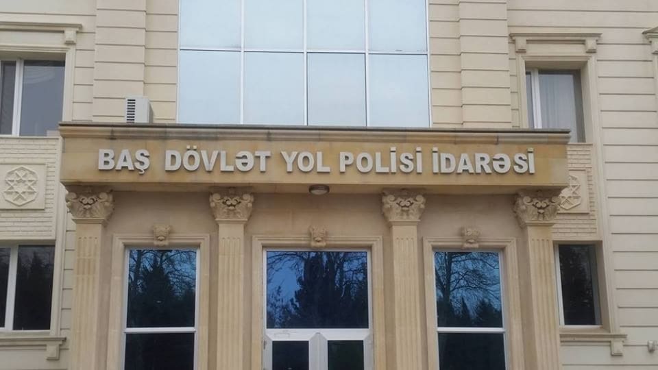 Yol qəzalarında həlak olan sürücü və sərnişinlərin sayı açıqlanıb