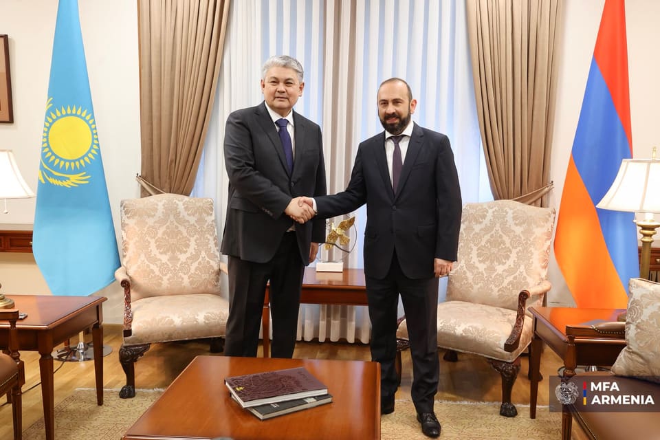 İrəvanda Ermənistan və Qazaxıstan arasında strateji tərəfdaşlıq müzakirə edilib