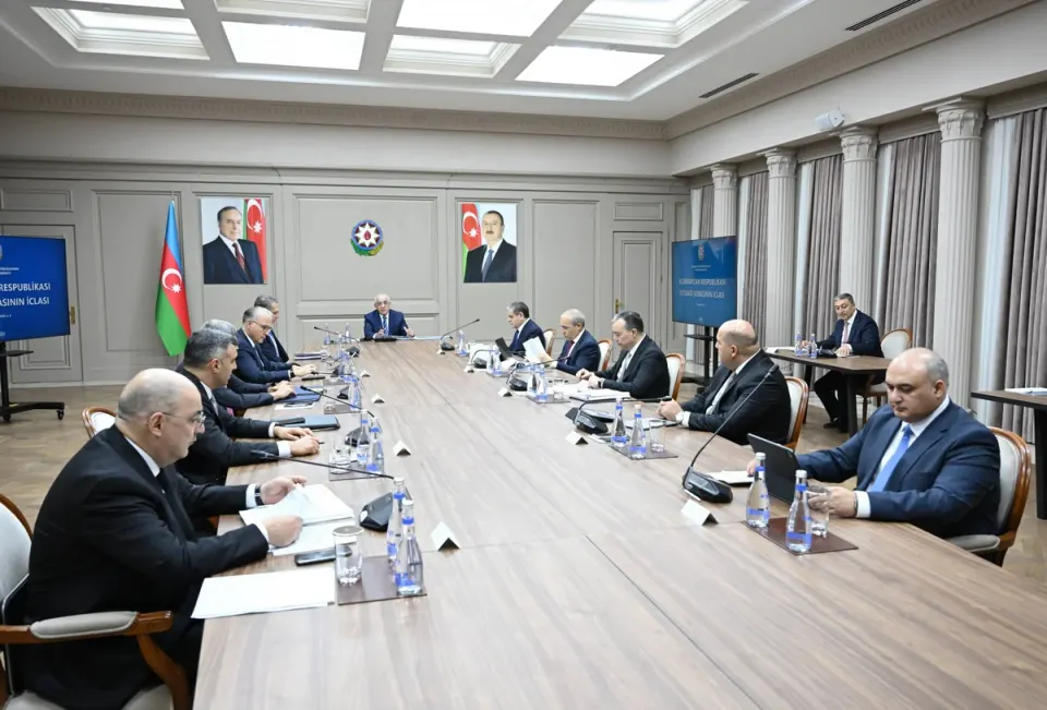İqtisadi Şuranın iclası keçirilib - FOTOLAR