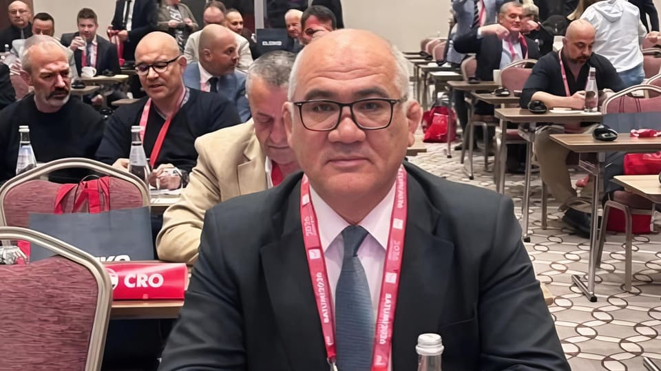 Azərbaycan nümayəndəsi Avropa Ağırlıqqaldırma Federasiyasının konqresində iştirak edir