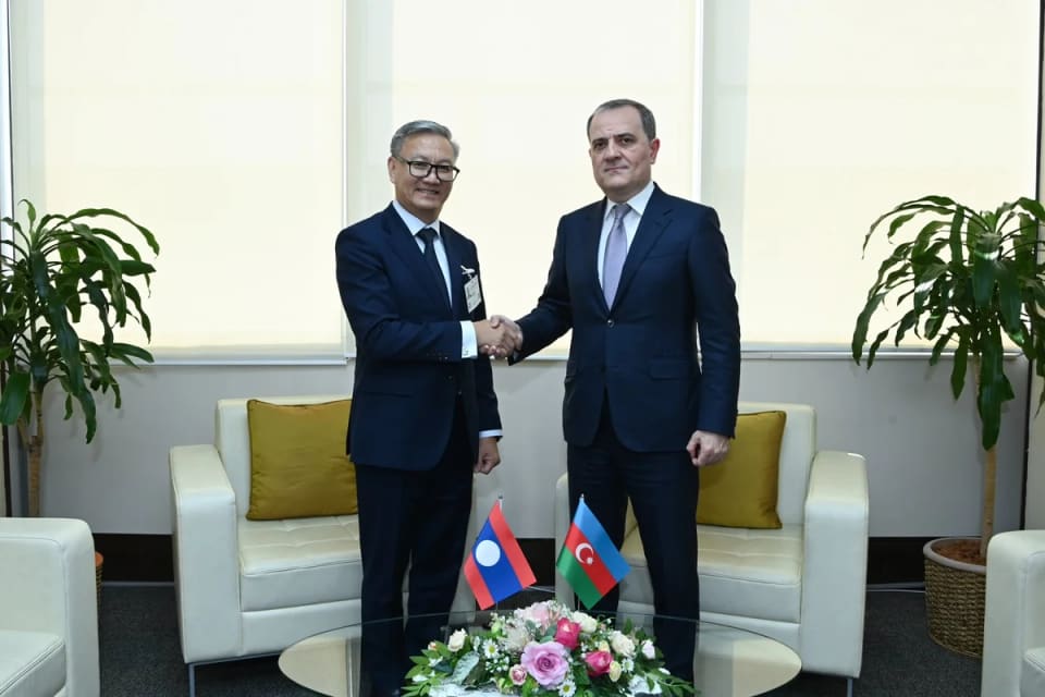 Azərbaycan və Laos XİN rəhbərləri görüşüb