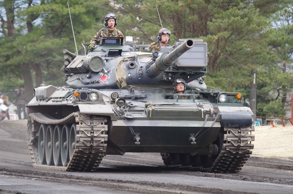 Yaponiyada təlim zamanı tank partlaması nəticəsində üç yapon əsgəri həlak olub
