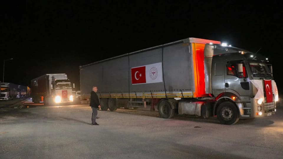 Türkiyənin İrana ayırdığı humanitar yardım yola salınıb