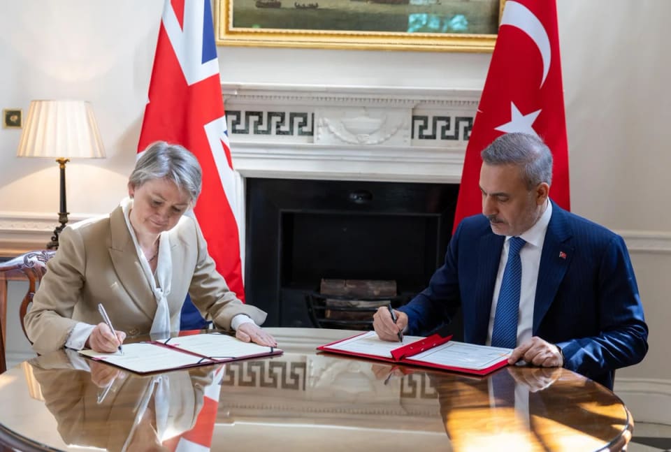 Türkiyə və Böyük Britaniya arasında tərəfdaşlıq haqqında sənəd imzalanıb