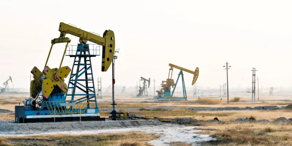 “Brent”  markalı neft bahalaşıb