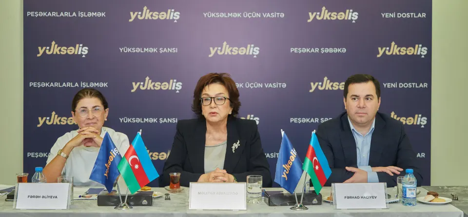 Məleykə Abbaszadə “Yüksəliş” müsabiqəsinin qalibləri ilə növbəti görüş keçirib