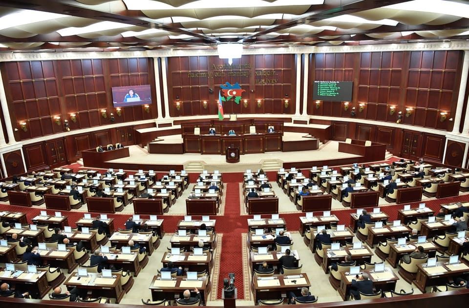 Milli Məclisin növbəti plenar iclası başlayıb