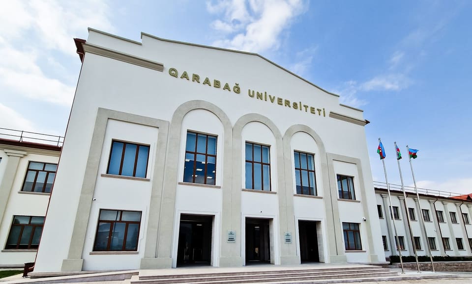 Qarabağ Universitetinin yeni rəsmi veb-saytı istifadəyə verilib
