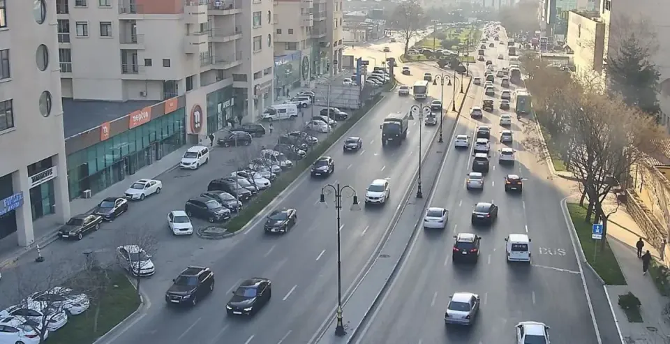 Hazırda sıxlıq müşahidə olunan yollar açıqlanıb