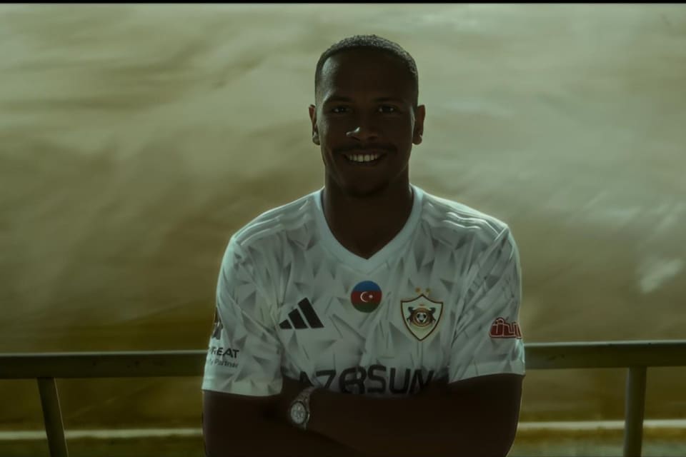 "Qarabağ" isveçli hücumçu ilə gücləndi 