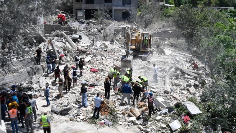 İsrailin Livana hava hücumları nəticəsində ölənlərin sayı 21-ə çatıb
