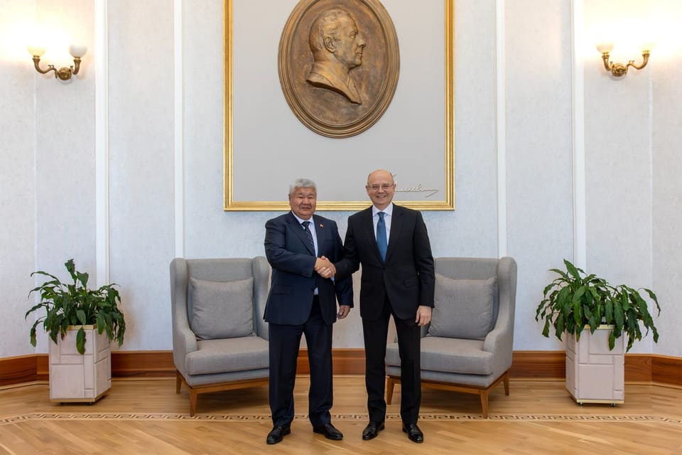 Azərbaycan Qırğızıstan arasında energetika sahəsində əməkdaşlığın genişləndirilməsi müzakirə edilib