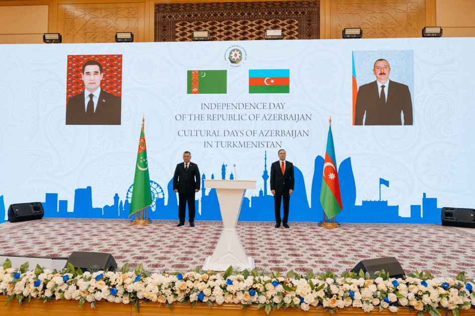 Türkmənistanda Müstəqillik Günü və Azərbaycanın Mədəniyyət Günləri qeyd olunub