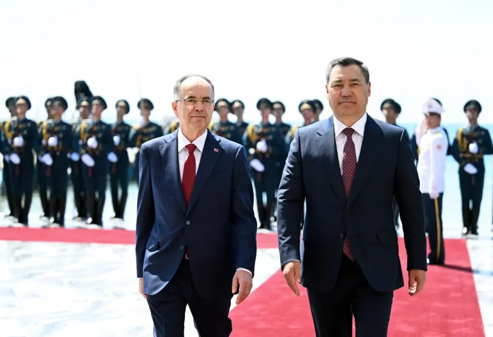 Albaniya Prezidenti Qırğızıstana rəsmi səfər edib