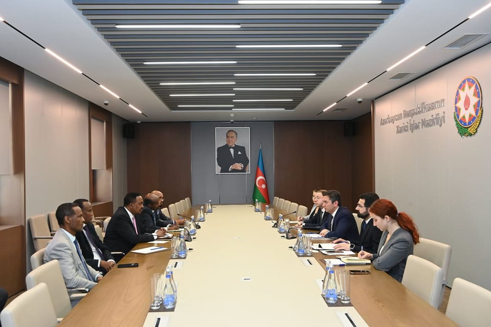 XİN rəsmisi IGAD rəhbərliyi ilə görüş keçirib