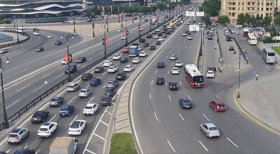 Bakıda hazırda sıxlıq müşahidə olunan yollar açıqlanıb