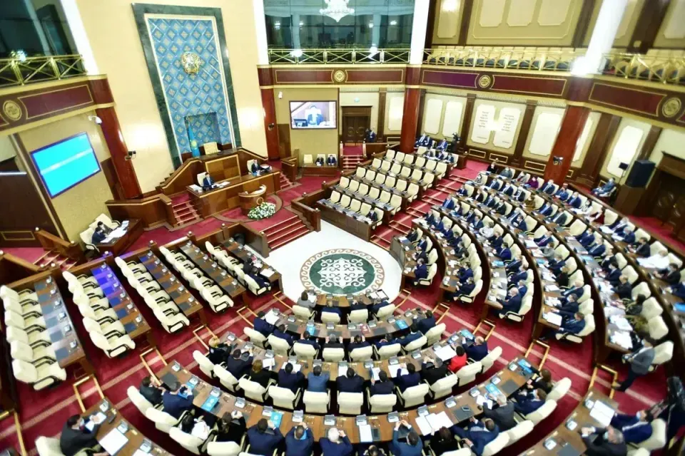 Qazaxıstanın yeni birpalatalı parlamentinə seçkilər avqustda keçiriləcək