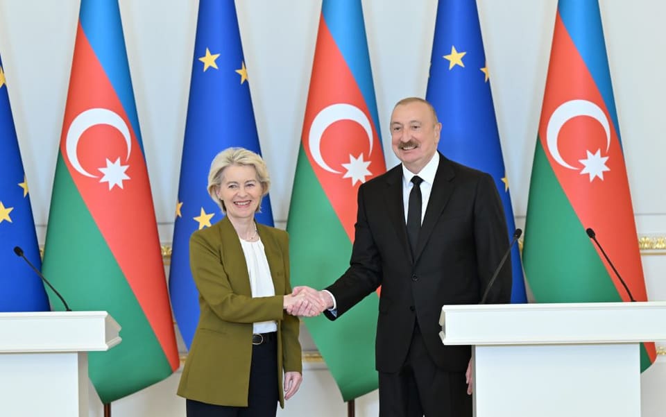 İlham Əliyev Avropa Komissiyasının Prezidenti ilə görüşünə dair paylaşım edib