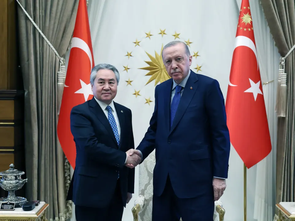 Ərdoğan Qırğızıstanın xarici işlər naziri ilə görüşüb