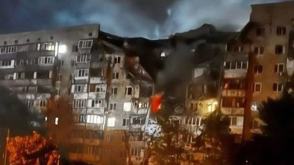 Kiyevə kütləvi hava zərbələri endirilib, ölənlər var
