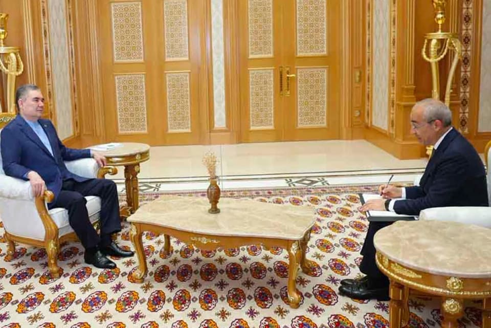 Azərbaycan və Türkmənistan iqtisadi əməkdaşlıq layihələrini müzakirə edib