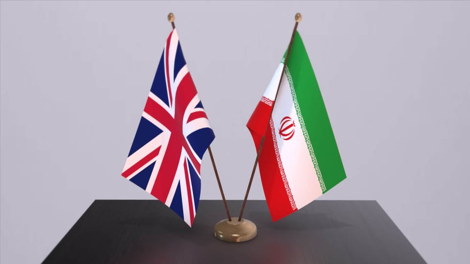 İranın Xarici İşlər Nazirliyi Böyük Britaniya səfirini çağırıb