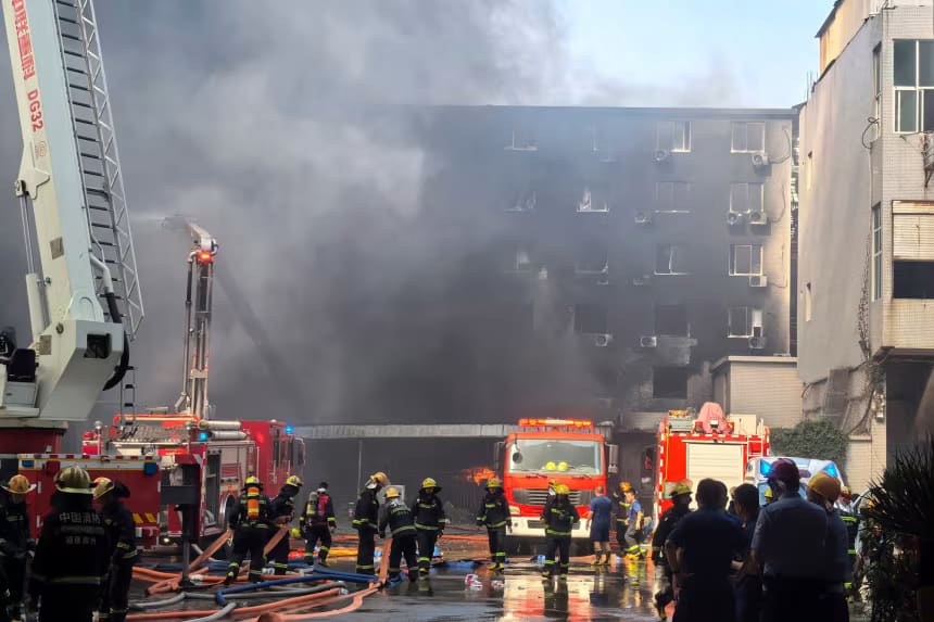 Çində ayaqqabı fabrikində baş verən yanğında 28 nəfər həlak olub - YENİLƏNİB